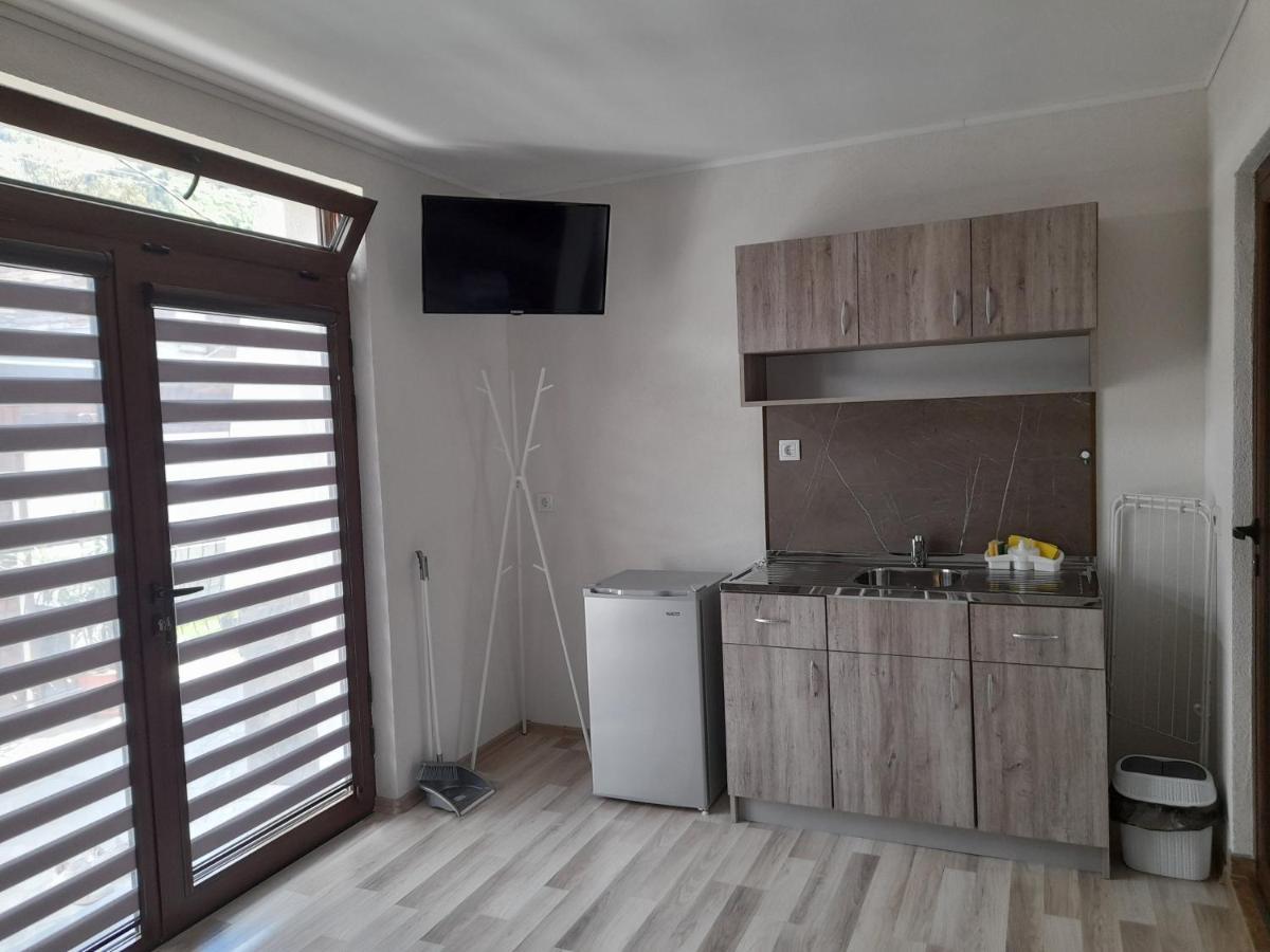 Guest Rooms Ider Sapareva Banya Bagian luar foto