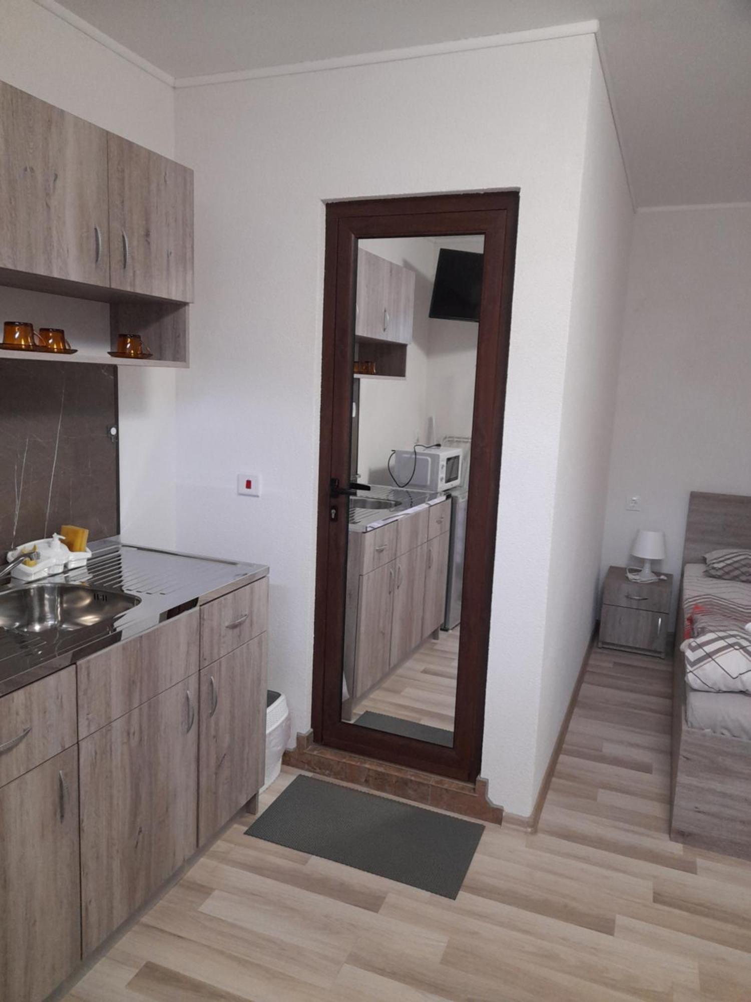Guest Rooms Ider Sapareva Banya Bagian luar foto