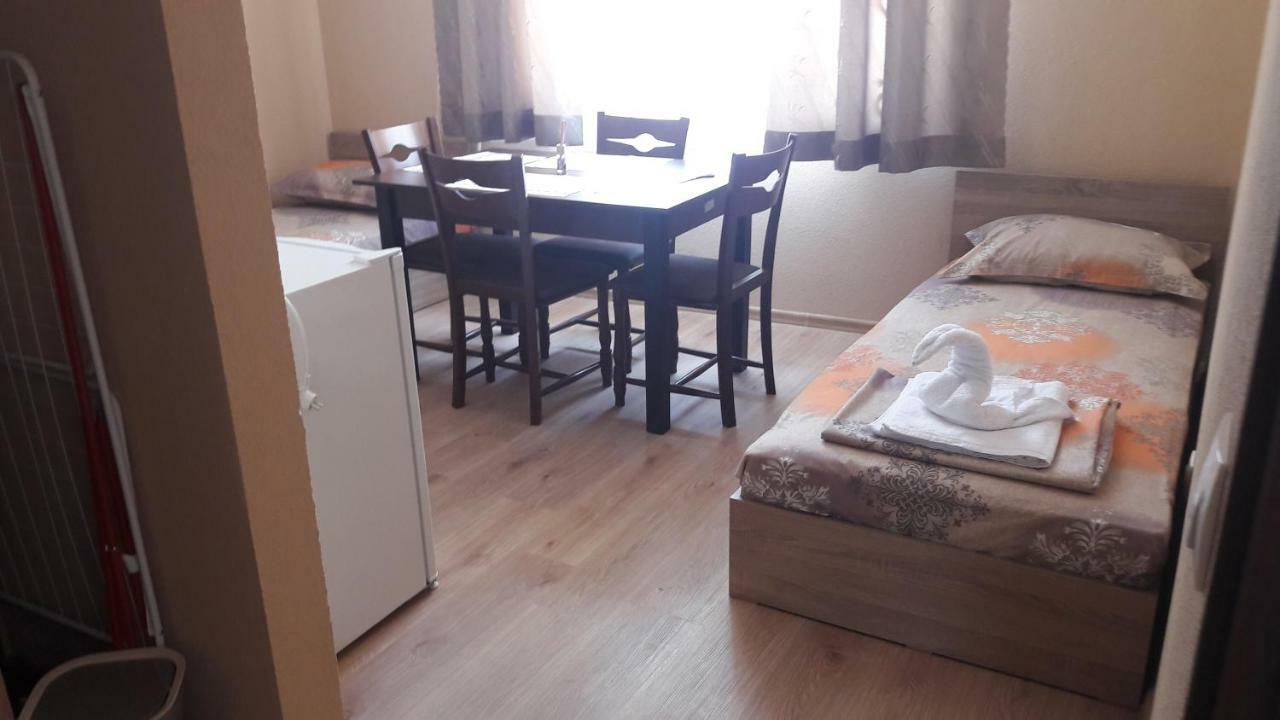Guest Rooms Ider Sapareva Banya Bagian luar foto