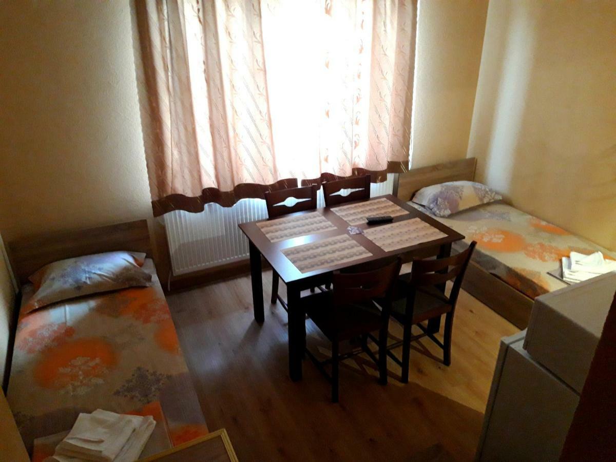 Guest Rooms Ider Sapareva Banya Bagian luar foto